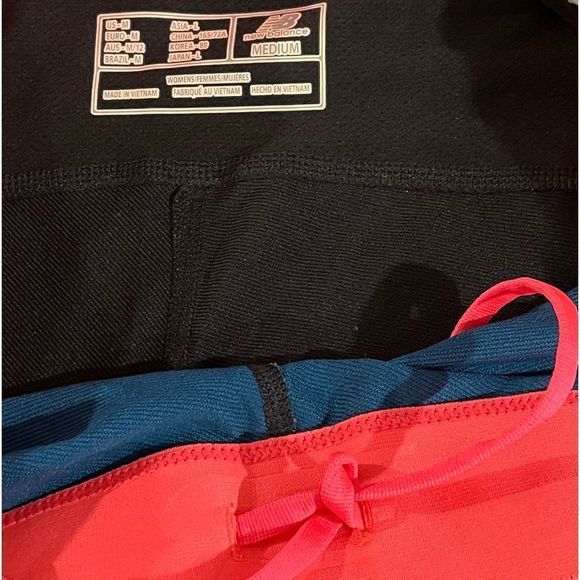 New Balance size M leggings with great geo- design and reflective strips EUC - Picture 6 of 14